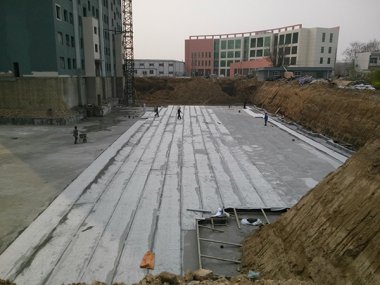 聚乙烯丙（涤）纶复合高分子防水卷材